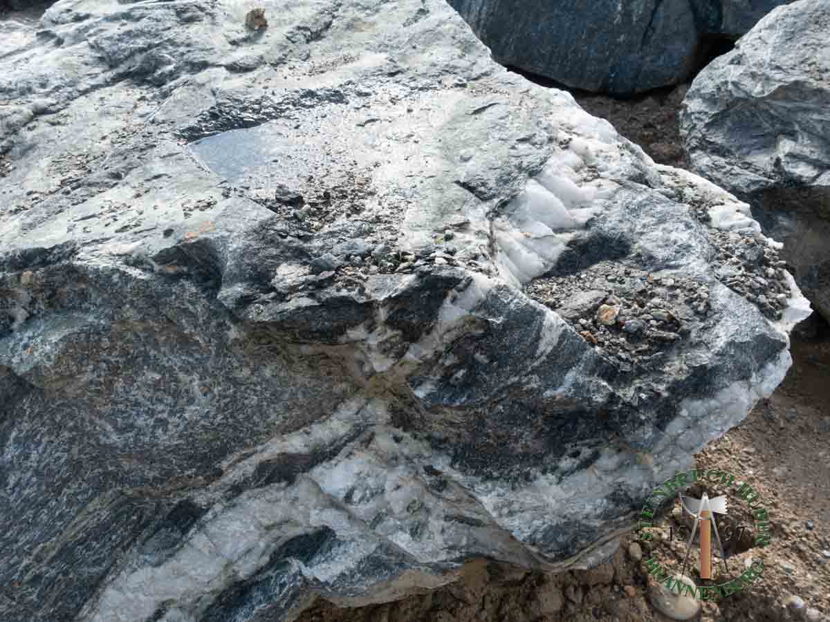 Findlinge - Gneis Felsen 40-160 - Fin-13303-01_02 - Steinbruch Huber